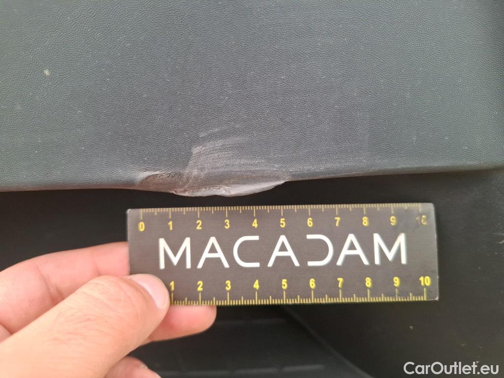  Renault  Master  III Fourgon L2H2 3 3 Grand Confort dCi 135CV BVM6 E6d #44