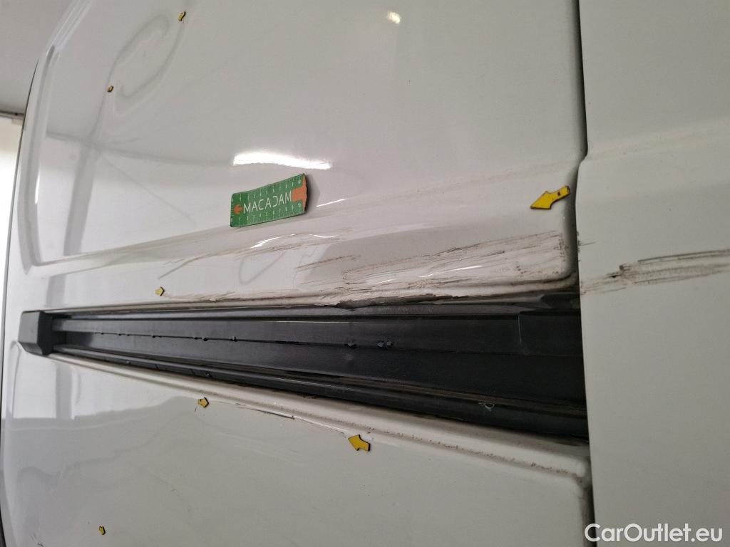  Renault  Trafic RENAULT  VU 4p Fourgon FG GCF L2H1 1300 dCi 120 #12