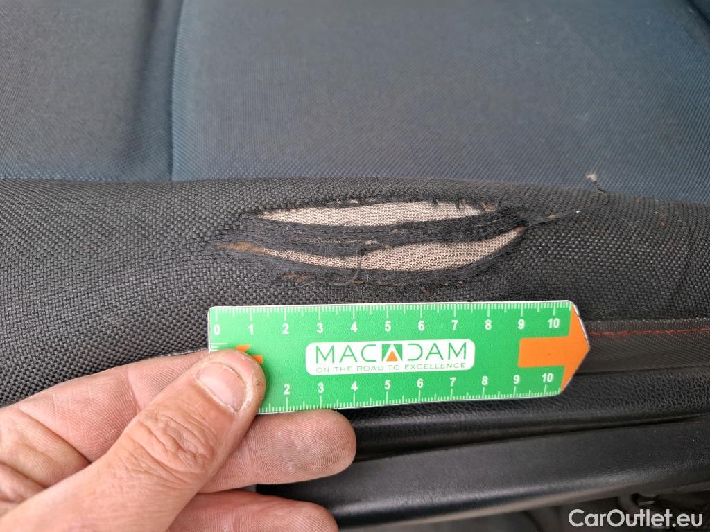  Renault  Master  III Fourgon L3H2 3 5 Grand Confort dCi 125CV BVM6 E5 #34