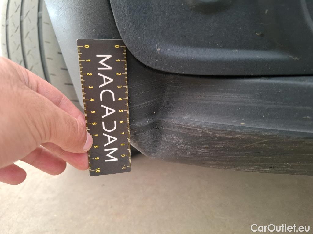  Renault  Master  III Fourgon L2H2 3 3 Grand Confort dCi 135CV BVM6 E6d #40