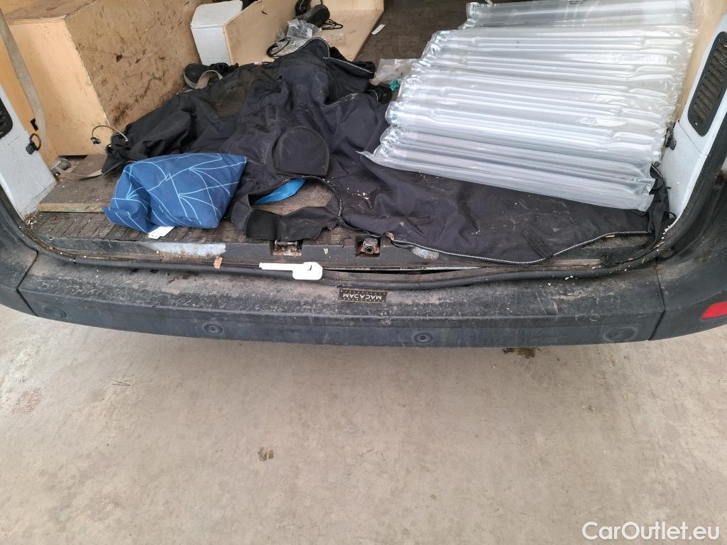  Renault  Master  III Fourgon L2H2 3 3 Grand Confort dCi 135CV BVM6 E6d #50