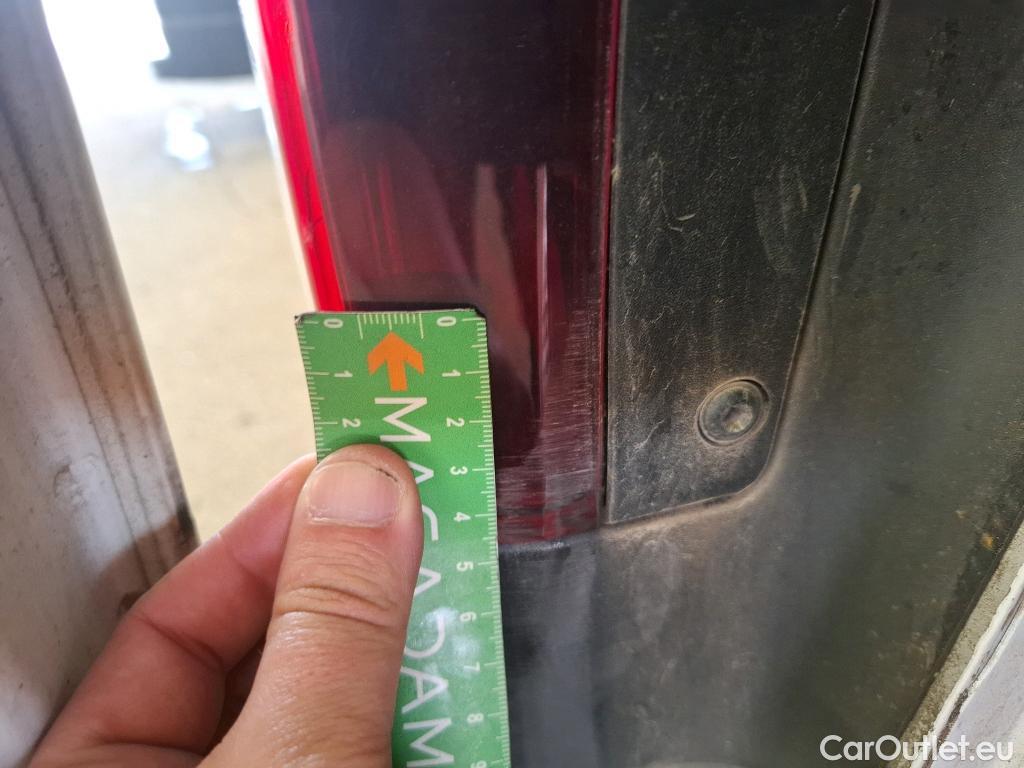  Renault  Trafic RENAULT  VU 4p Fourgon FG GCF L2H1 1300 dCi 120 #191