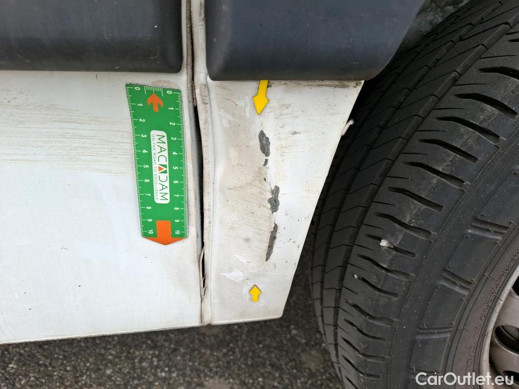  Renault  Master  III Fourgon L3H2 3 5 Grand Confort dCi 125CV BVM6 E5 #24