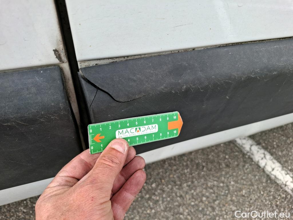  Renault  Master  III Fourgon L3H2 3 5 Grand Confort dCi 125CV BVM6 E5 #83