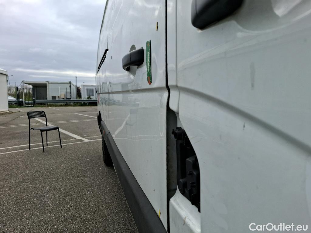 Renault  Master  III Fourgon L3H2 3 5 Grand Confort dCi 125CV BVM6 E5 #15