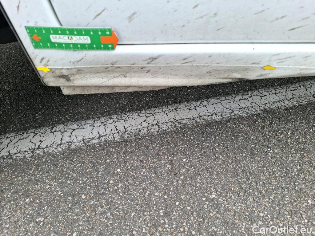  Renault  Master  III Fourgon L3H2 3 5 Grand Confort dCi 125CV BVM6 E5 #57