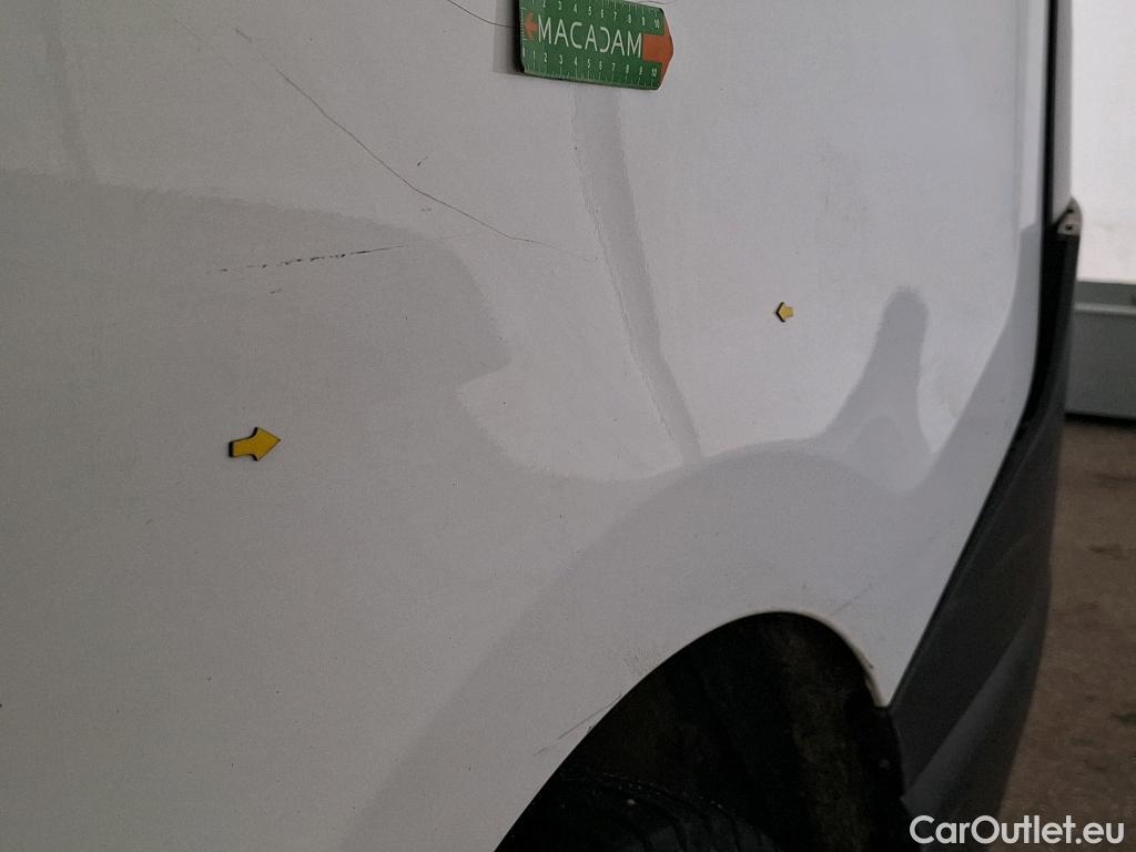  Renault  Trafic RENAULT  VU 4p Fourgon FG GCF L2H1 1300 dCi 120 #58