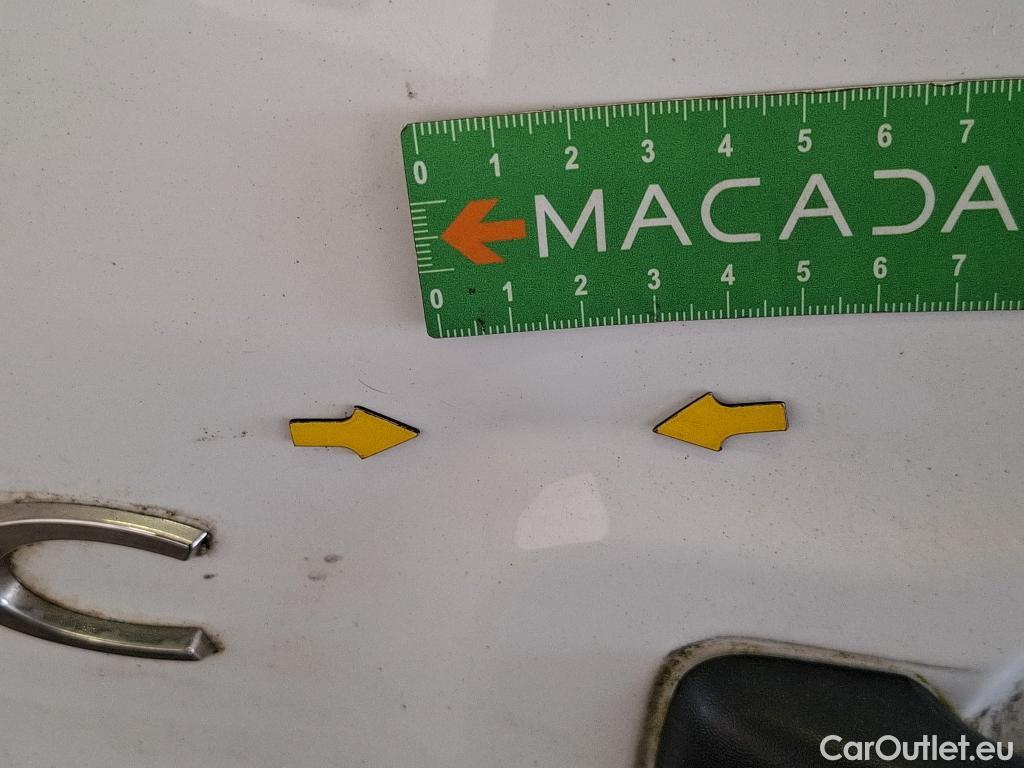  Renault  Trafic RENAULT  VU 4p Fourgon FG GCF L2H1 1300 dCi 120 #32