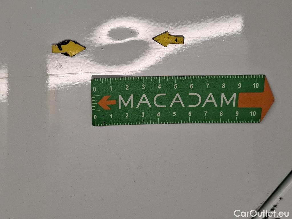  Renault  Trafic RENAULT  VU 4p Fourgon FG GCF L2H1 1300 dCi 120 #195