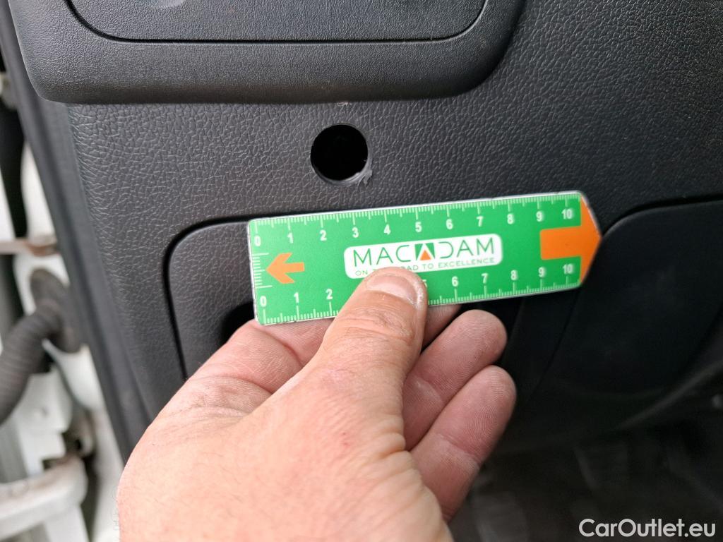  Renault  Master  III Fourgon L3H2 3 5 Grand Confort dCi 125CV BVM6 E5 #127