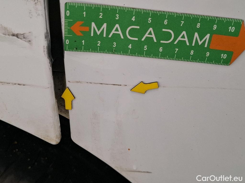  Renault  Trafic RENAULT  VU 4p Fourgon FG GCF L2H1 1300 dCi 120 #118