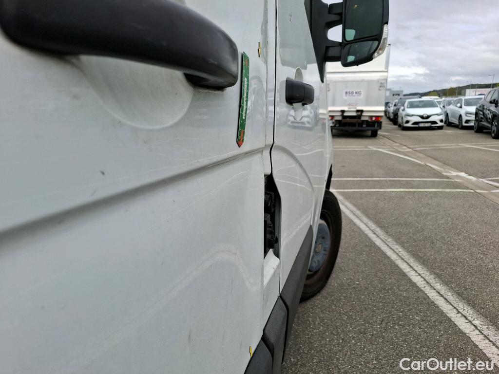  Renault  Master  III Fourgon L3H2 3 5 Grand Confort dCi 125CV BVM6 E5 #17
