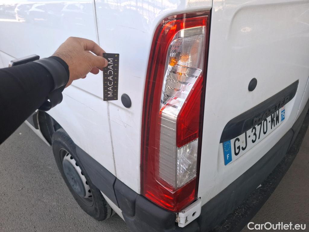  Renault  Master  III Fourgon L2H2 3 3 Grand Confort dCi 135CV BVM6 E6d #47
