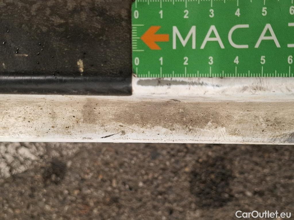  Renault  Trafic RENAULT  VU 4p Fourgon FG GCF L2H1 1300 dCi 120 #148