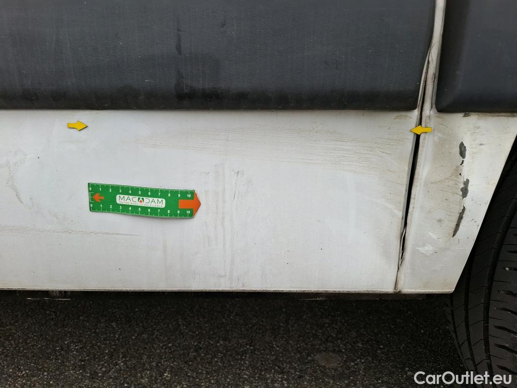  Renault  Master  III Fourgon L3H2 3 5 Grand Confort dCi 125CV BVM6 E5 #8