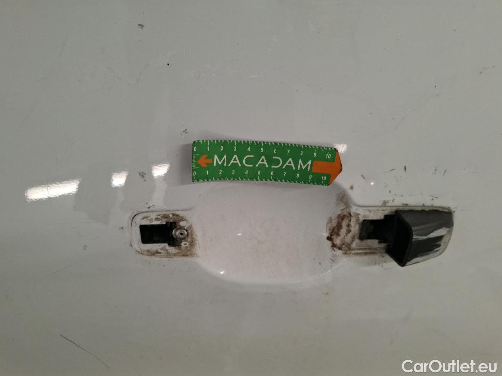  Renault  Trafic RENAULT  VU 4p Fourgon FG GCF L2H1 1300 dCi 120 #173