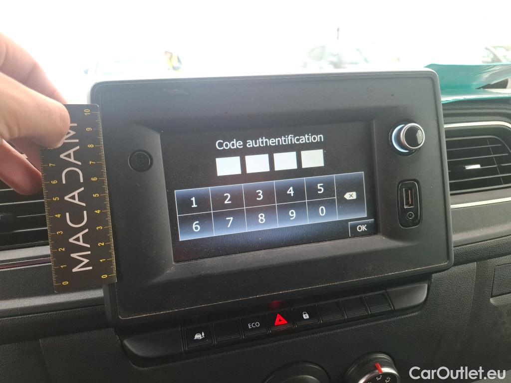  Renault  Master  III Fourgon L2H2 3 3 Grand Confort dCi 135CV BVM6 E6d #98