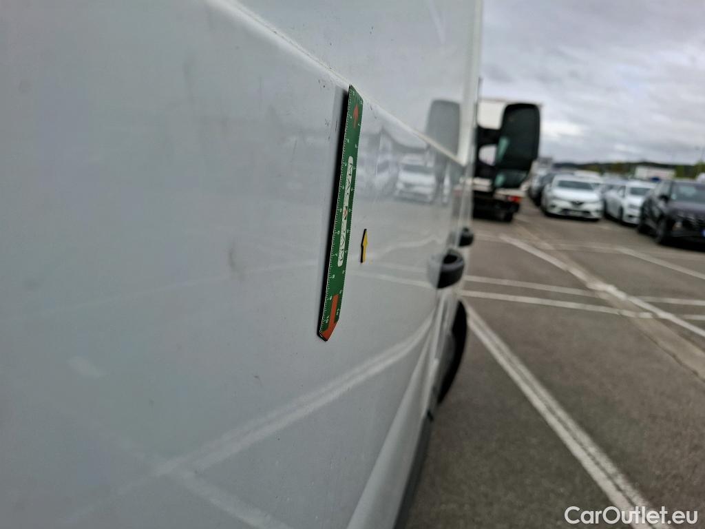  Renault  Master  III Fourgon L3H2 3 5 Grand Confort dCi 125CV BVM6 E5 #20