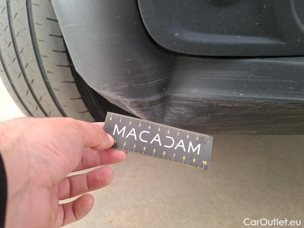  Renault  Master  III Fourgon L2H2 3 3 Grand Confort dCi 135CV BVM6 E6d #42