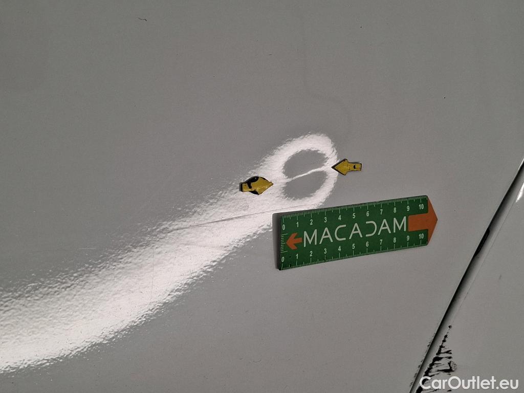  Renault  Trafic RENAULT  VU 4p Fourgon FG GCF L2H1 1300 dCi 120 #193