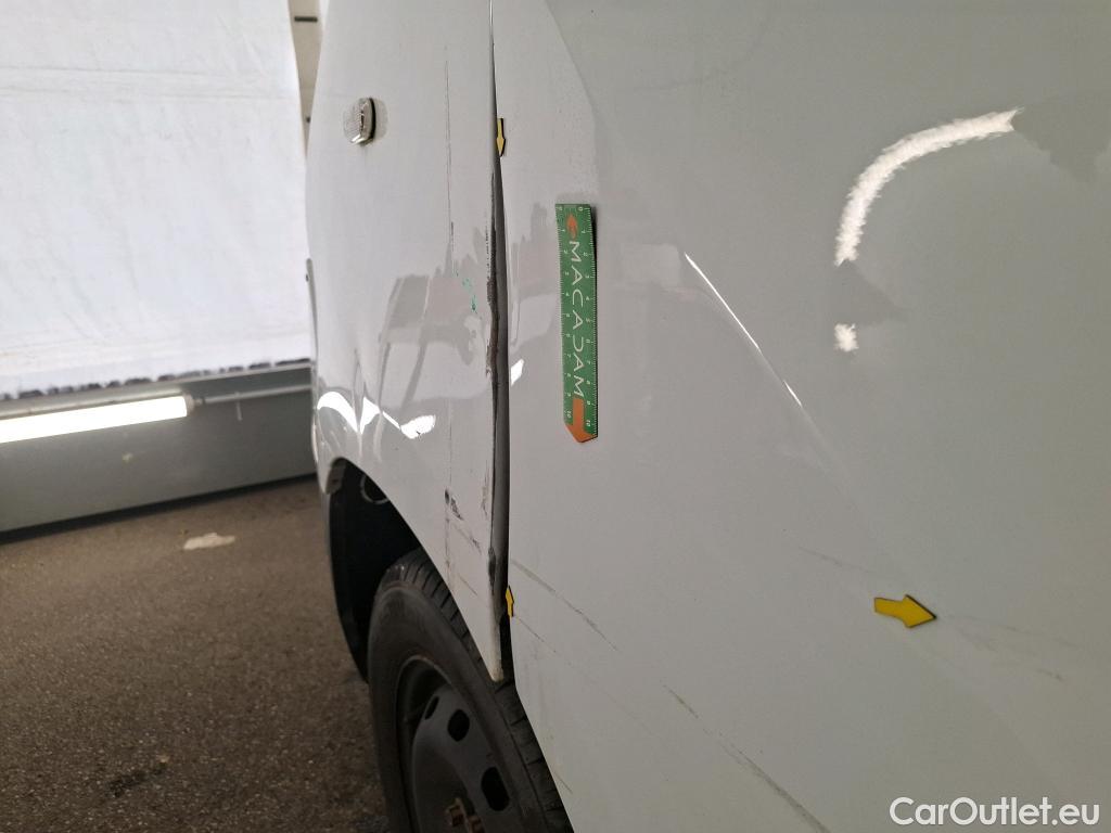  Renault  Trafic RENAULT  VU 4p Fourgon FG GCF L2H1 1300 dCi 120 #109