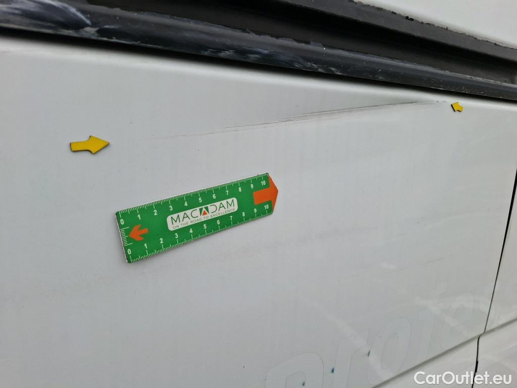  Renault  Master  III Fourgon L3H2 3 5 Grand Confort dCi 125CV BVM6 E5 #2