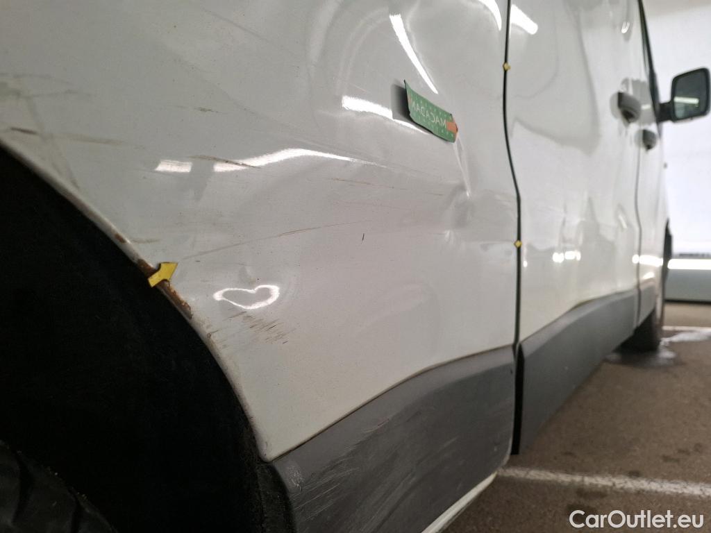  Renault  Trafic RENAULT  VU 4p Fourgon FG GCF L2H1 1300 dCi 120 #7