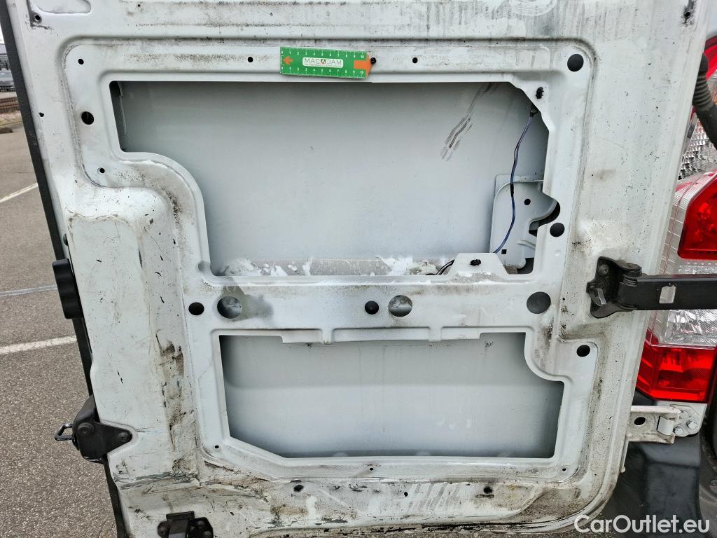  Renault  Master  III Fourgon L3H2 3 5 Grand Confort dCi 125CV BVM6 E5 #106