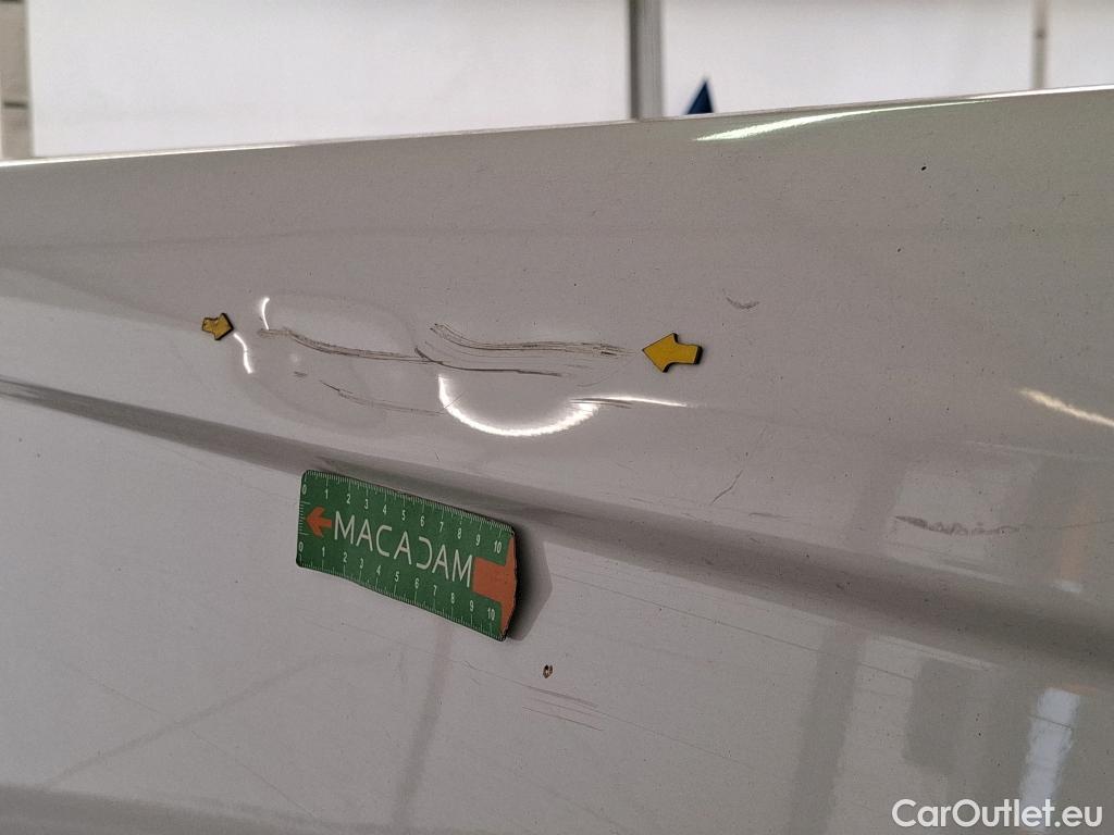  Renault  Trafic RENAULT  VU 4p Fourgon FG GCF L2H1 1300 dCi 120 #19