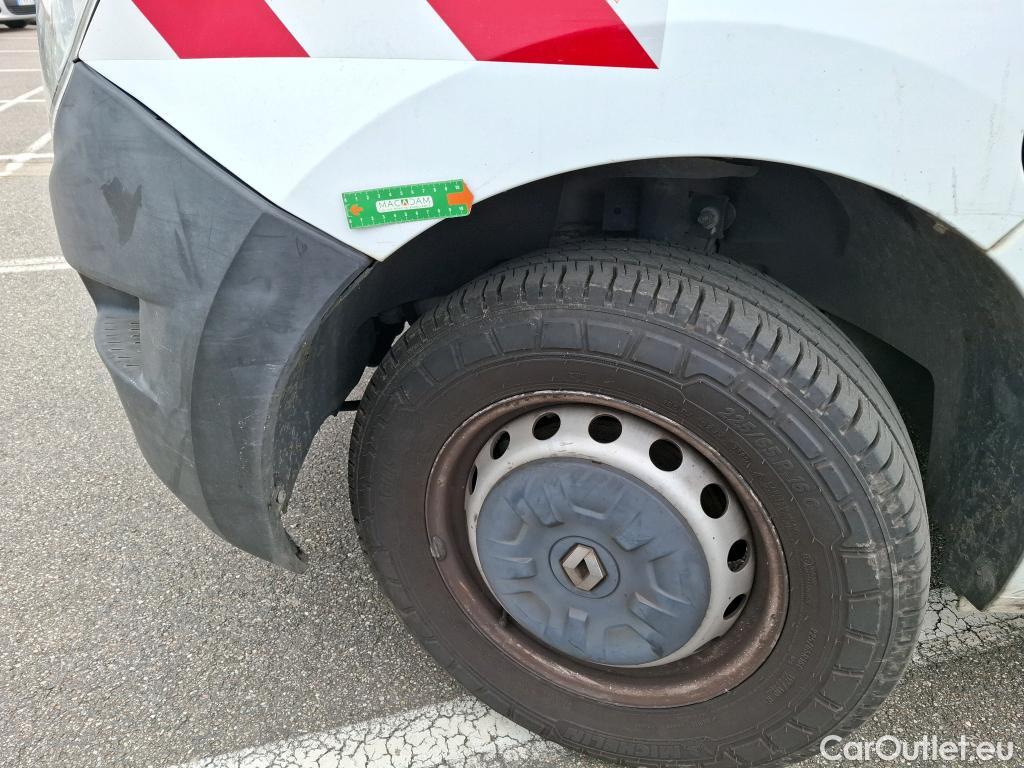  Renault  Master  III Fourgon L3H2 3 5 Grand Confort dCi 125CV BVM6 E5 #84