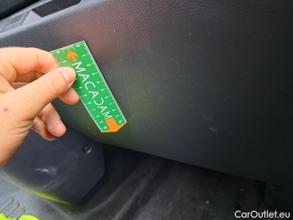  Renault  Master  III Fourgon L2H2 3 3 Grand Confort dCi 135CV BVM6 E6d #101