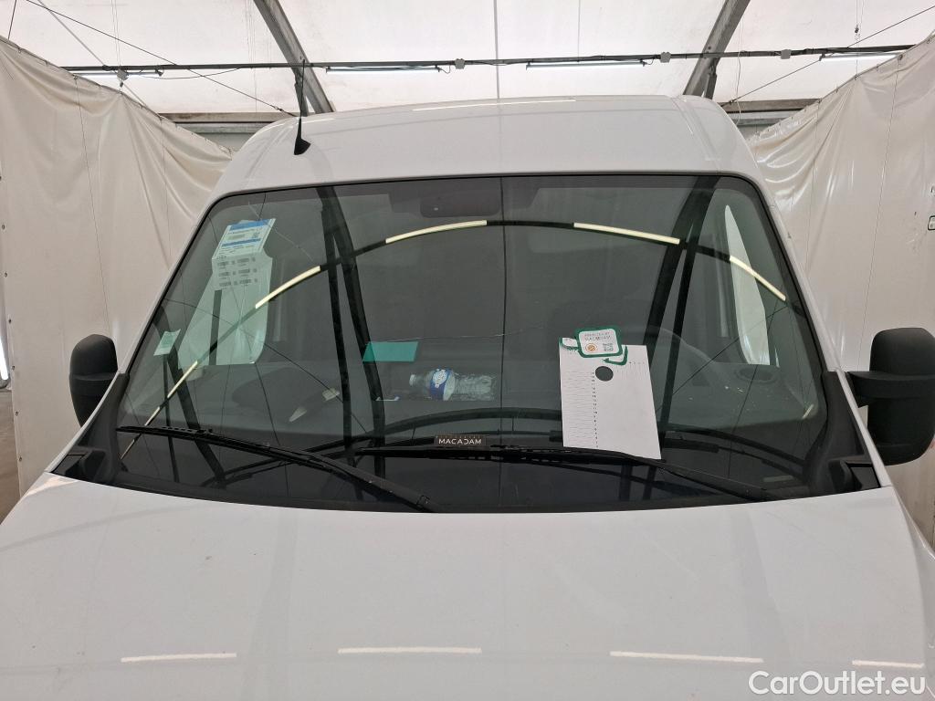  Renault  Master  III Fourgon L2H2 3 3 Grand Confort dCi 135CV BVM6 E6d #11