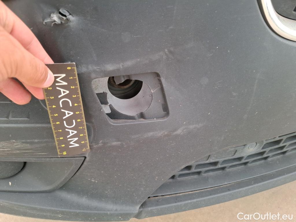  Renault  Master  III Fourgon L2H2 3 3 Grand Confort dCi 135CV BVM6 E6d #81