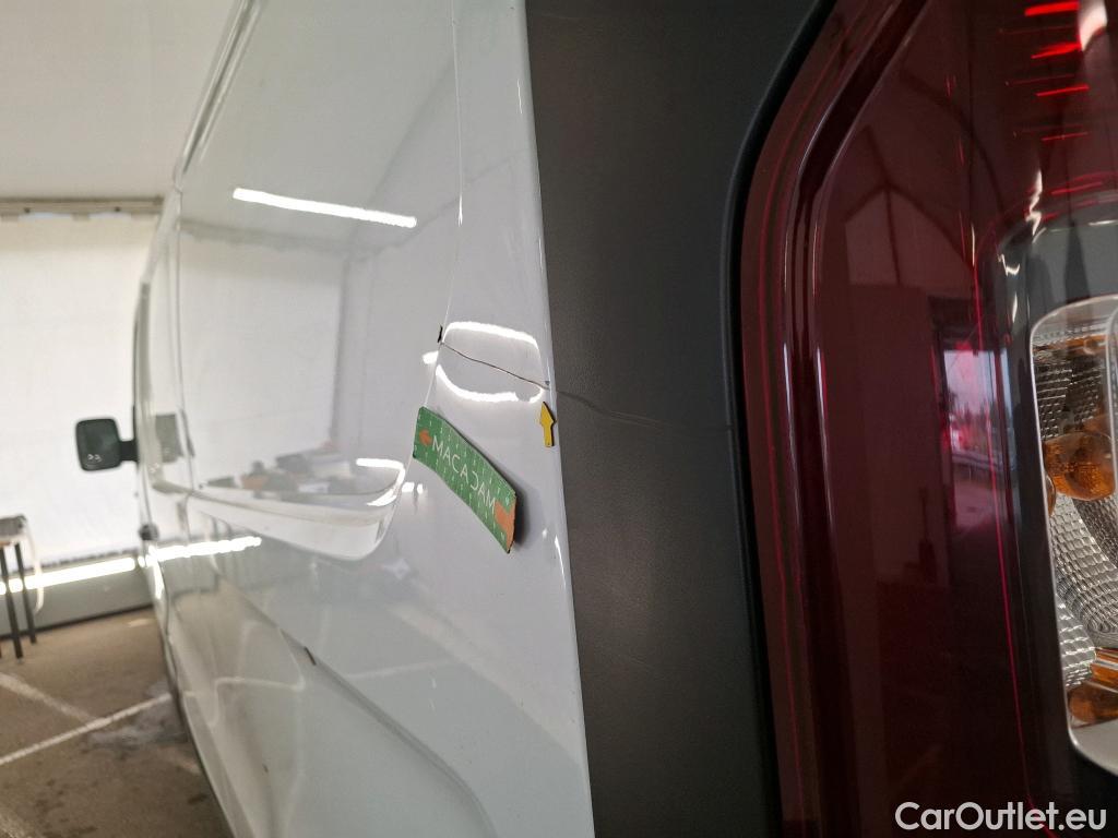  Renault  Trafic RENAULT  VU 4p Fourgon FG GCF L2H1 1300 dCi 120 #62