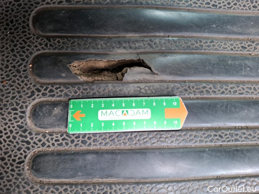  Renault  Master  III Fourgon L3H2 3 5 Grand Confort dCi 125CV BVM6 E5 #104