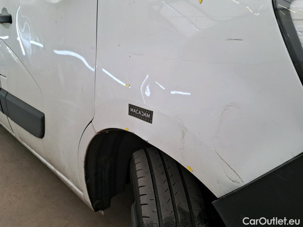 Renault  Master  III Fourgon L2H2 3 3 Grand Confort dCi 135CV BVM6 E6d #27