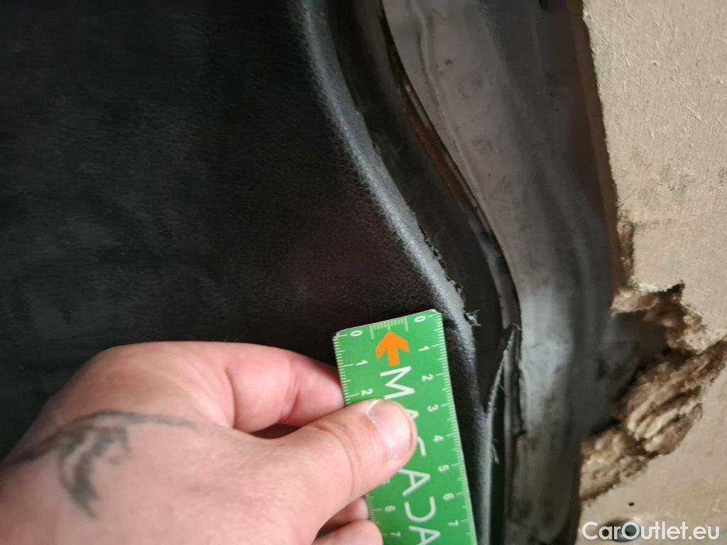  Renault  Trafic RENAULT  VU 4p Fourgon FG GCF L2H1 1300 dCi 120 #132