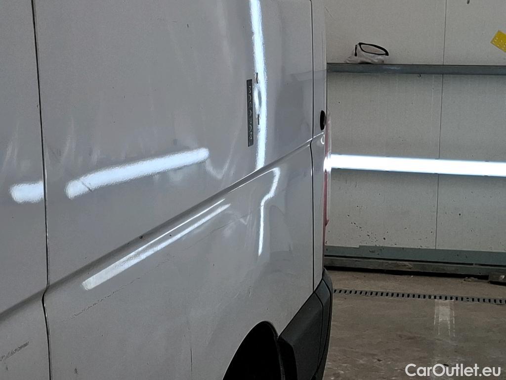  Renault  Master  III Fourgon L2H2 3 3 Grand Confort dCi 135CV BVM6 E6d #75