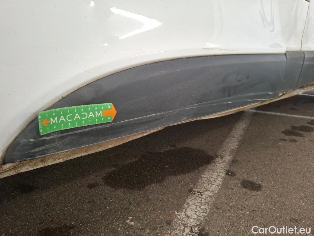  Renault  Trafic RENAULT  VU 4p Fourgon FG GCF L2H1 1300 dCi 120 #158