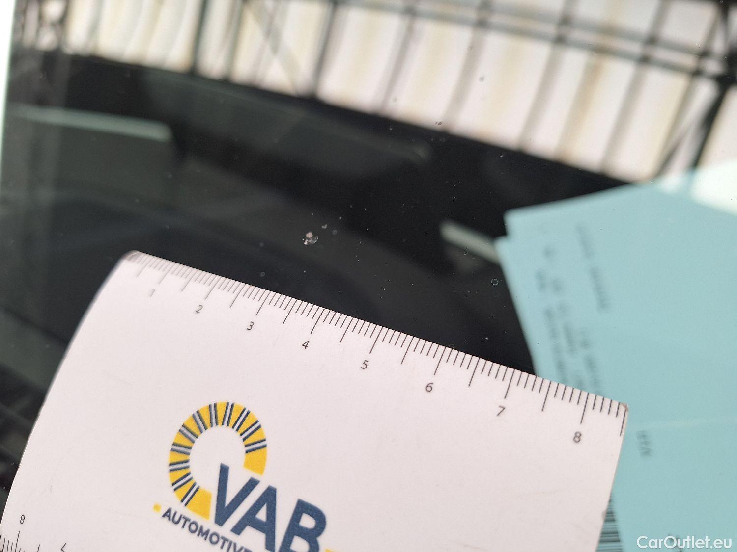  Bmw  X1 BMW,  FL'19, BMW  sDrive18iA (100 kW) 5d #52