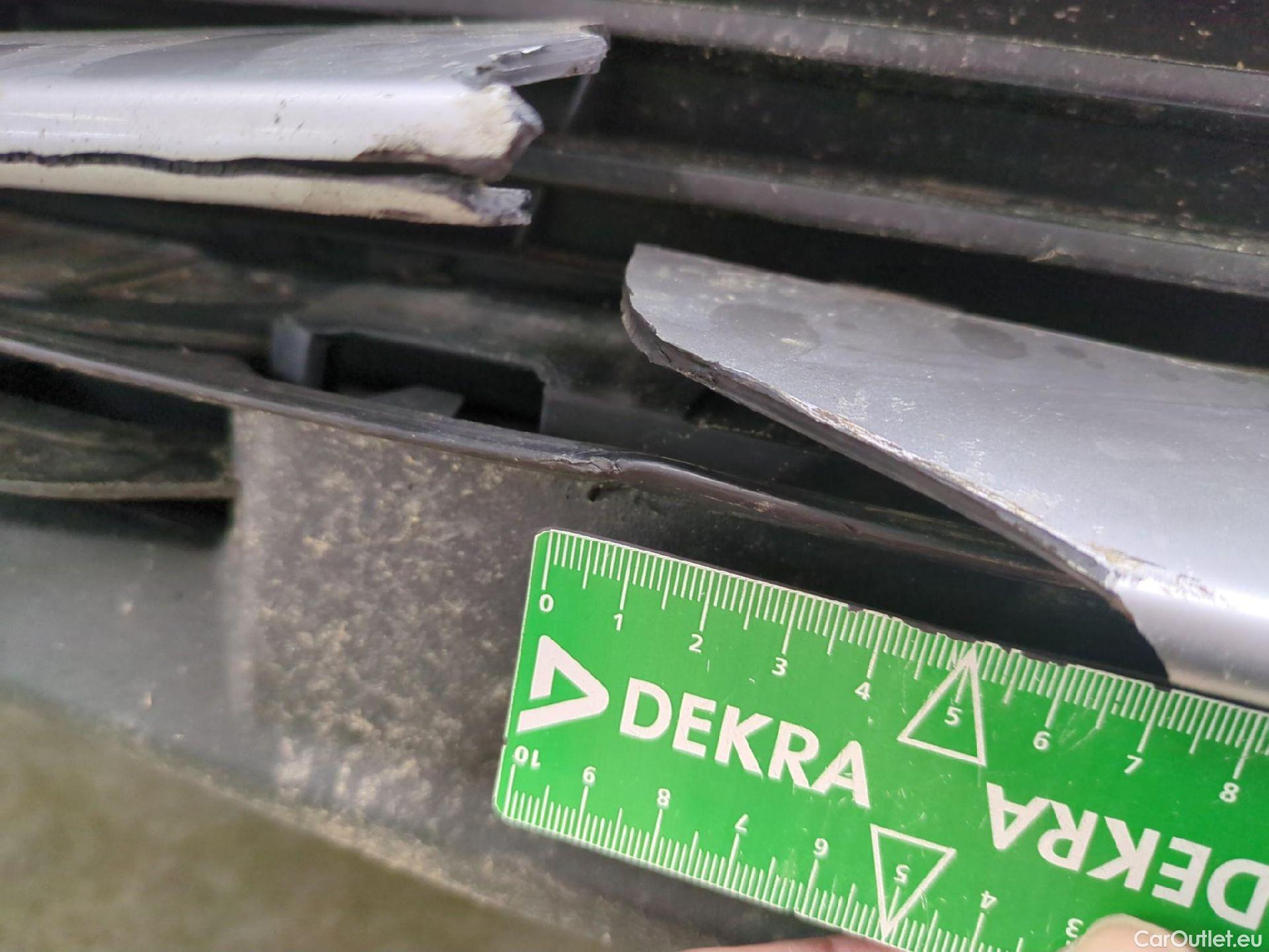  Peugeot  3008  II Active Pack 1.2 PureTech 130CV BVM6 E6d / VO RECONDITIONNE - PHOTOS AVANT RECONDITIONNEMENT #3