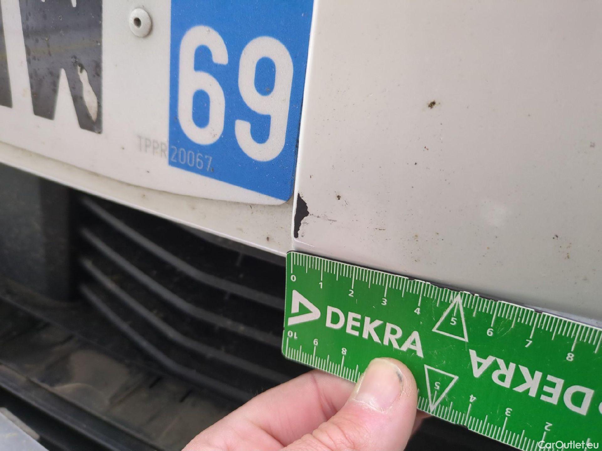  Peugeot  3008  II Active Pack 1.2 PureTech 130CV BVM6 E6d / VO RECONDITIONNE - PHOTOS AVANT RECONDITIONNEMENT #9