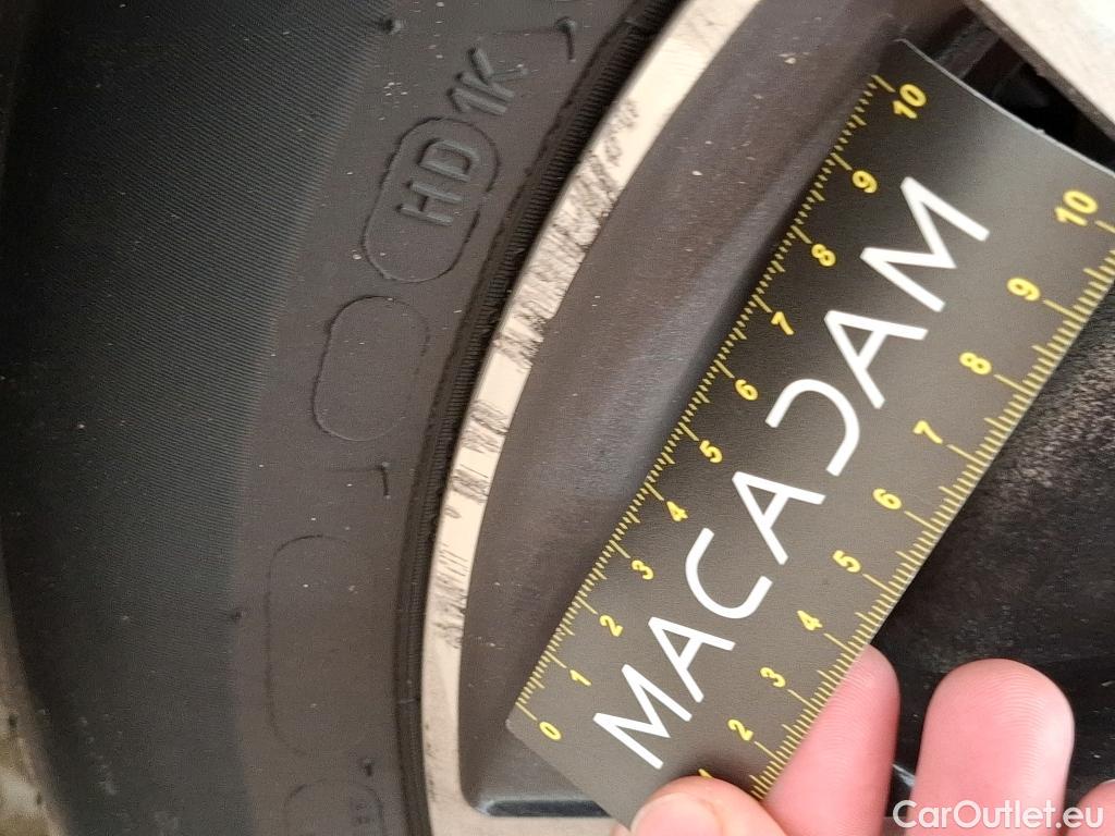  Peugeot  208  Allure Business 1.2 PureTech 100CV BVM6 E6d #3