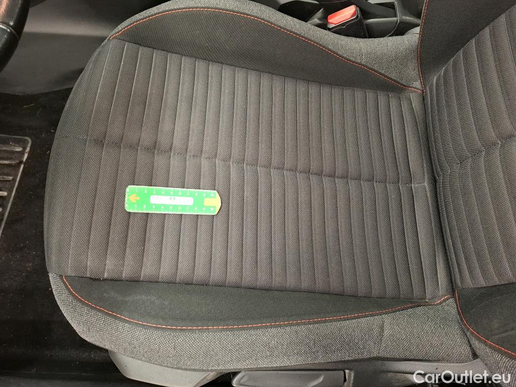  Peugeot  2008  Active Business 1.2 PureTech 100CV BVM6 E6d / VO RECONDITIONNE - PHOTOS AVANT RECONDITIONNEMENT #13