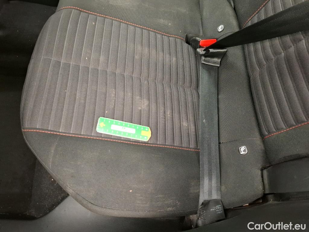  Peugeot  2008  Active Business 1.2 PureTech 100CV BVM6 E6d / VO RECONDITIONNE - PHOTOS AVANT RECONDITIONNEMENT #15