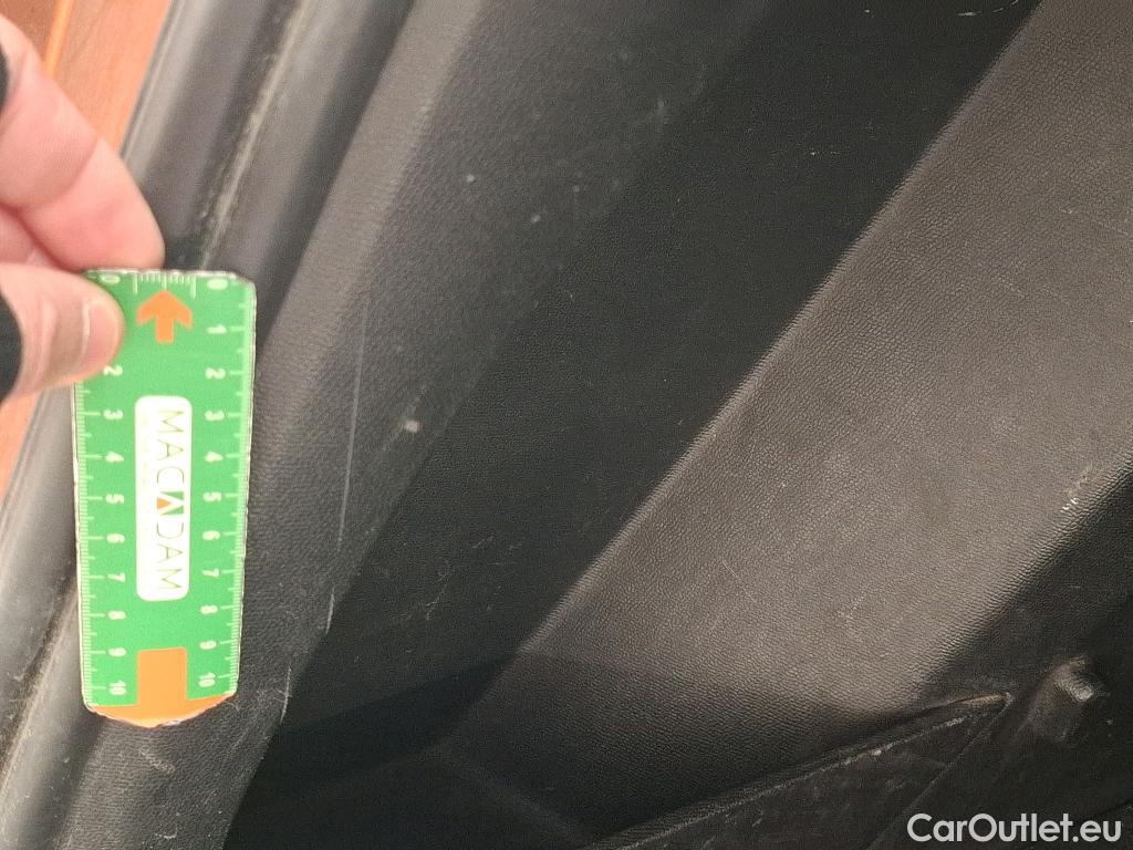  Peugeot  2008  Active Business 1.2 PureTech 100CV BVM6 E6d / VO RECONDITIONNE - PHOTOS AVANT RECONDITIONNEMENT #9