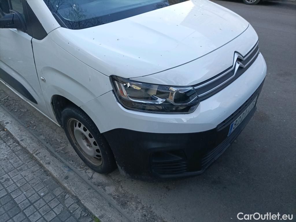  Citroen  Berlingo CITROEN  / 2018 / 4P / monovolumen compacto Talla M BlueHDi 100 S&S LIVE #19