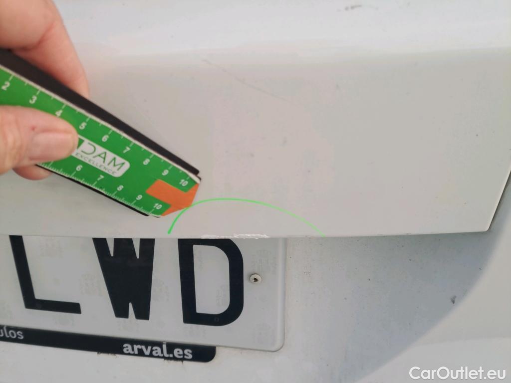  Peugeot  2008 PEUGEOT  / 2019 / 5P / todoterreno Allure BlueHDI 81kW (110CV) #21