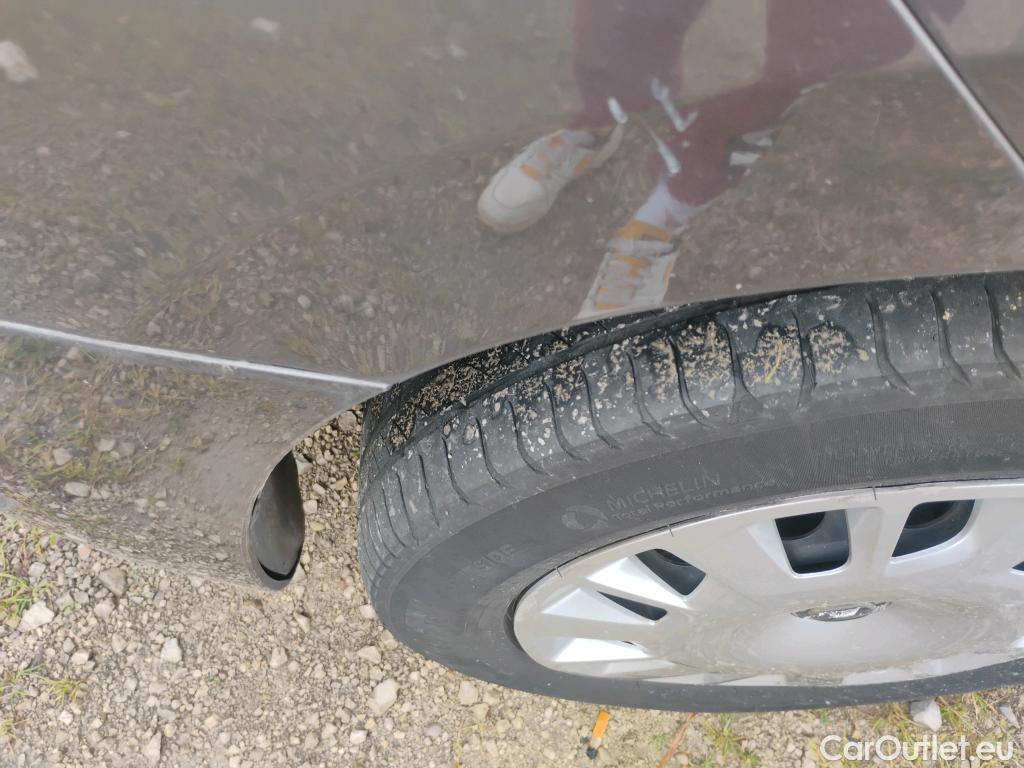  Opel  Combo OPEL  Life / 2018 / 5P / monovolumen compacto 1.5 TD 75kW (100CV) S/S Selective L #6