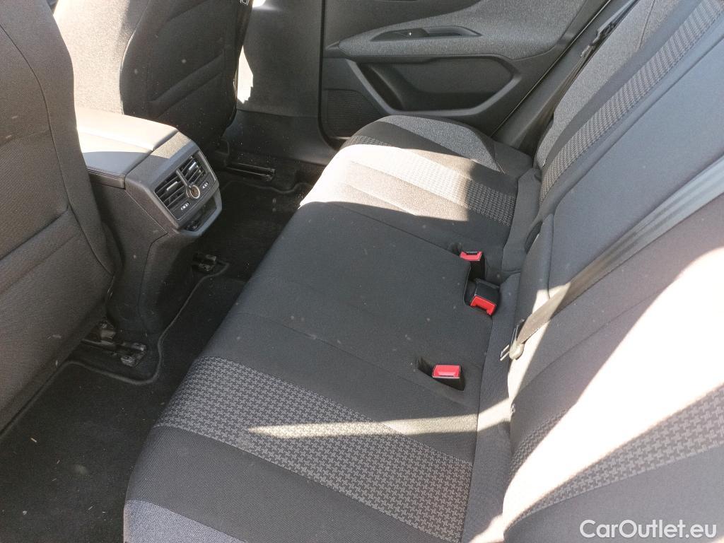  Peugeot  3008 PEUGEOT  / 2016 / 5P / todoterreno 1.5 BlueHDi 96kW (130CV) S&S Active (AC) #9